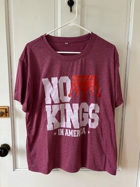 No Kings tee